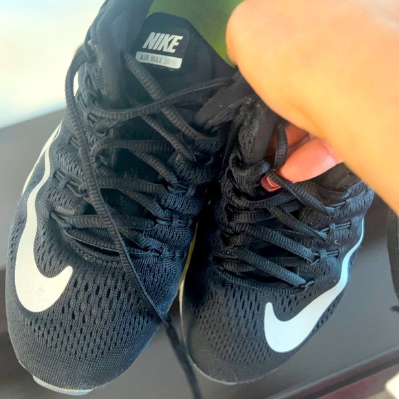 Nike shoes 👌❤️ - Picture 7 of 8